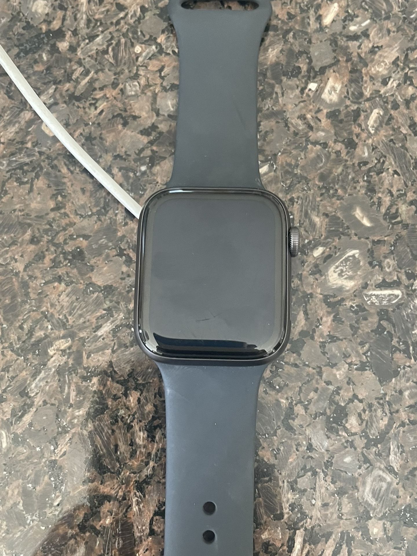 Apple Watch SE 44MM With Cellular / Charger Included