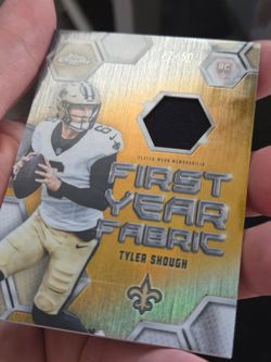 Topps 2025 Chrome Football Tyler Shough Saints First Year Fabric FYF-TS RC 22/50