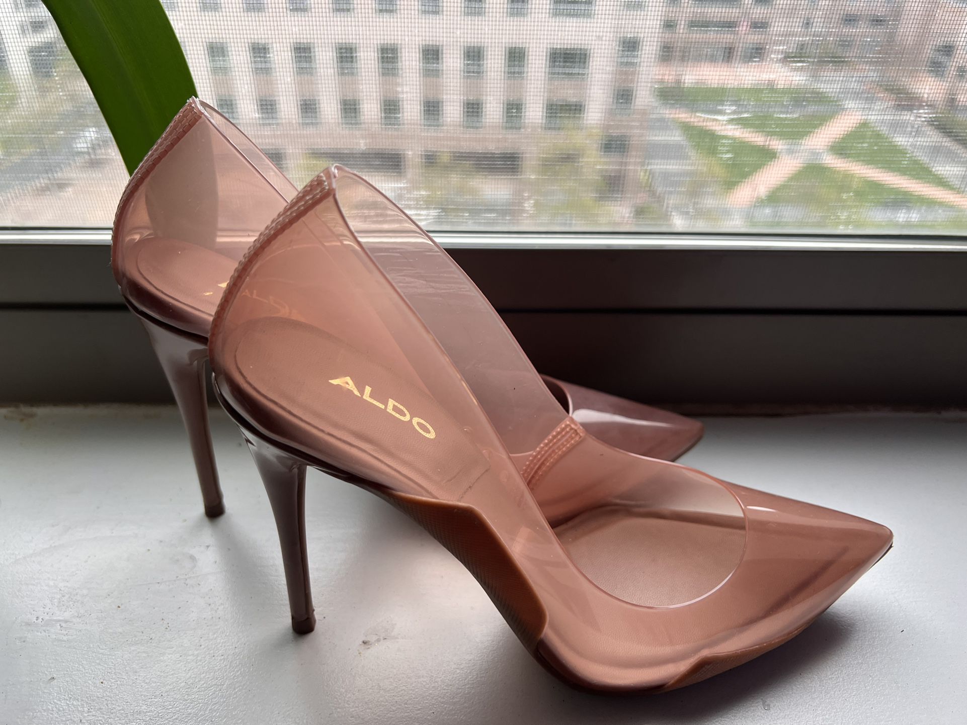 ALDO Sculptclear 4.25” bone color heels (US 7.5,  Worn Once)