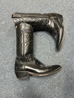 Men’s Size 9 Boots 