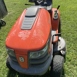 Huskvarna Riding Lawn Mower 