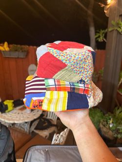 Bucket hat