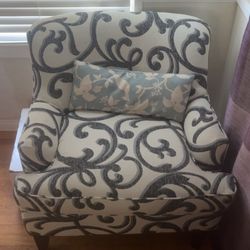 Modern Scroll Pattern Accent Chair w/ Decorative Pillow