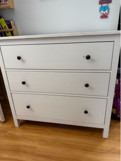 White 3 drawer dresser