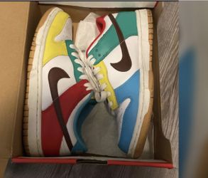 Boys Nike Dunk Low Size 5.5