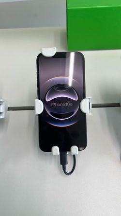 iPhone 16e