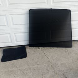 TESLA CYBERTRUCK WINDSHIELD FOLDABLE