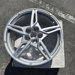 CORVETTE C8 WHEELS GREAT CONDITION 4 WHEELS