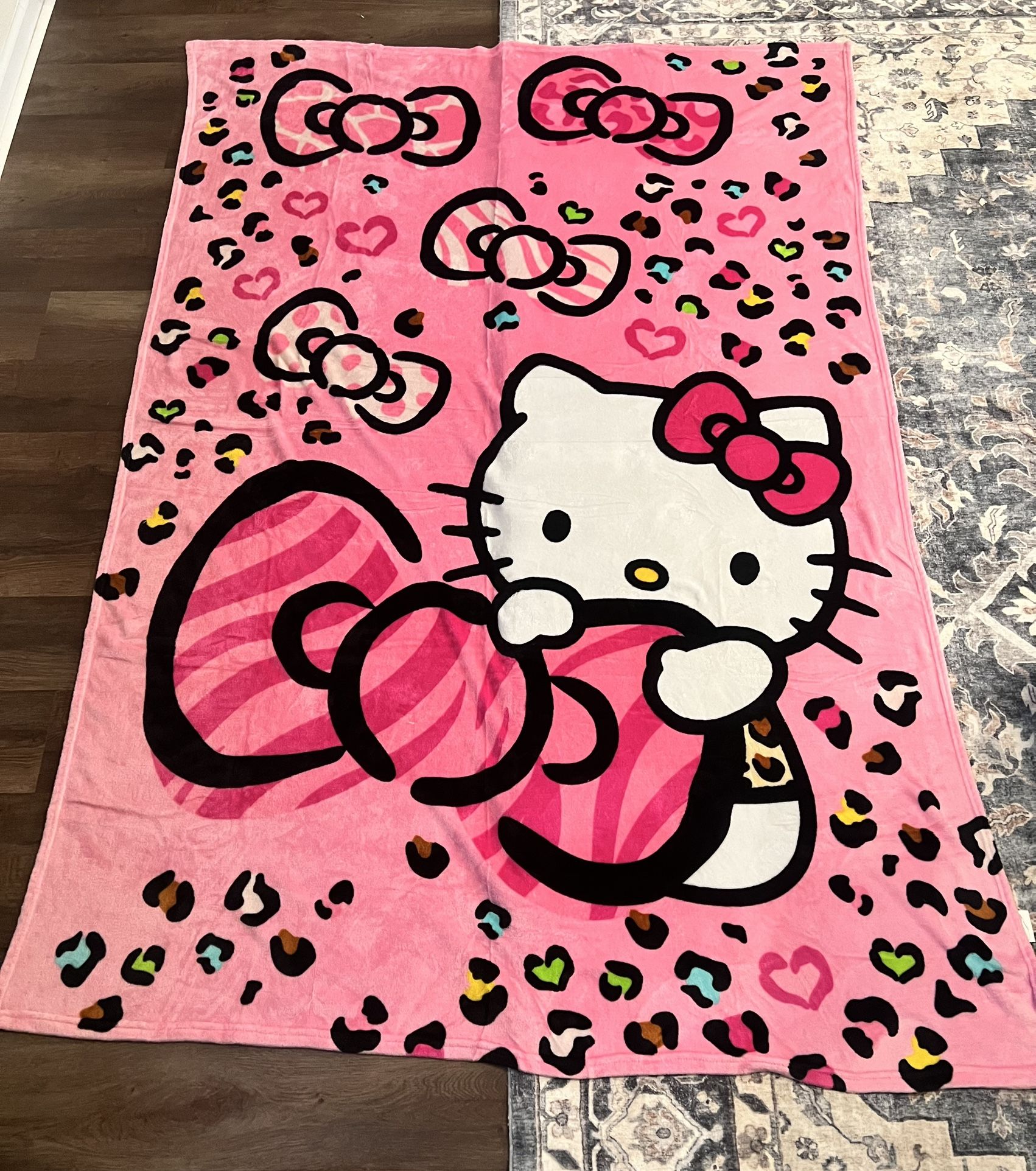 2 Twin/Full Hello Kitty Fleece Throw Blanket
