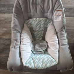 Baby Bouncer/ Rocker