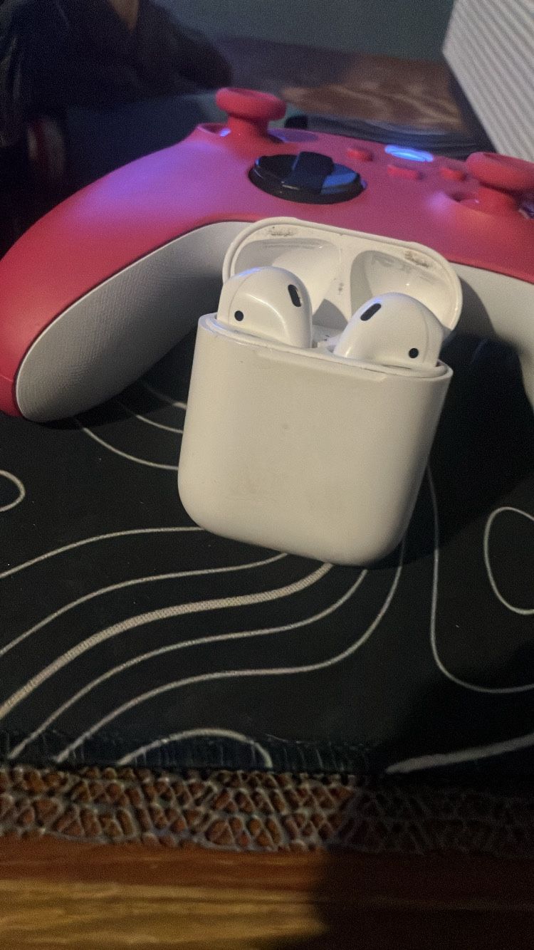 AirPods