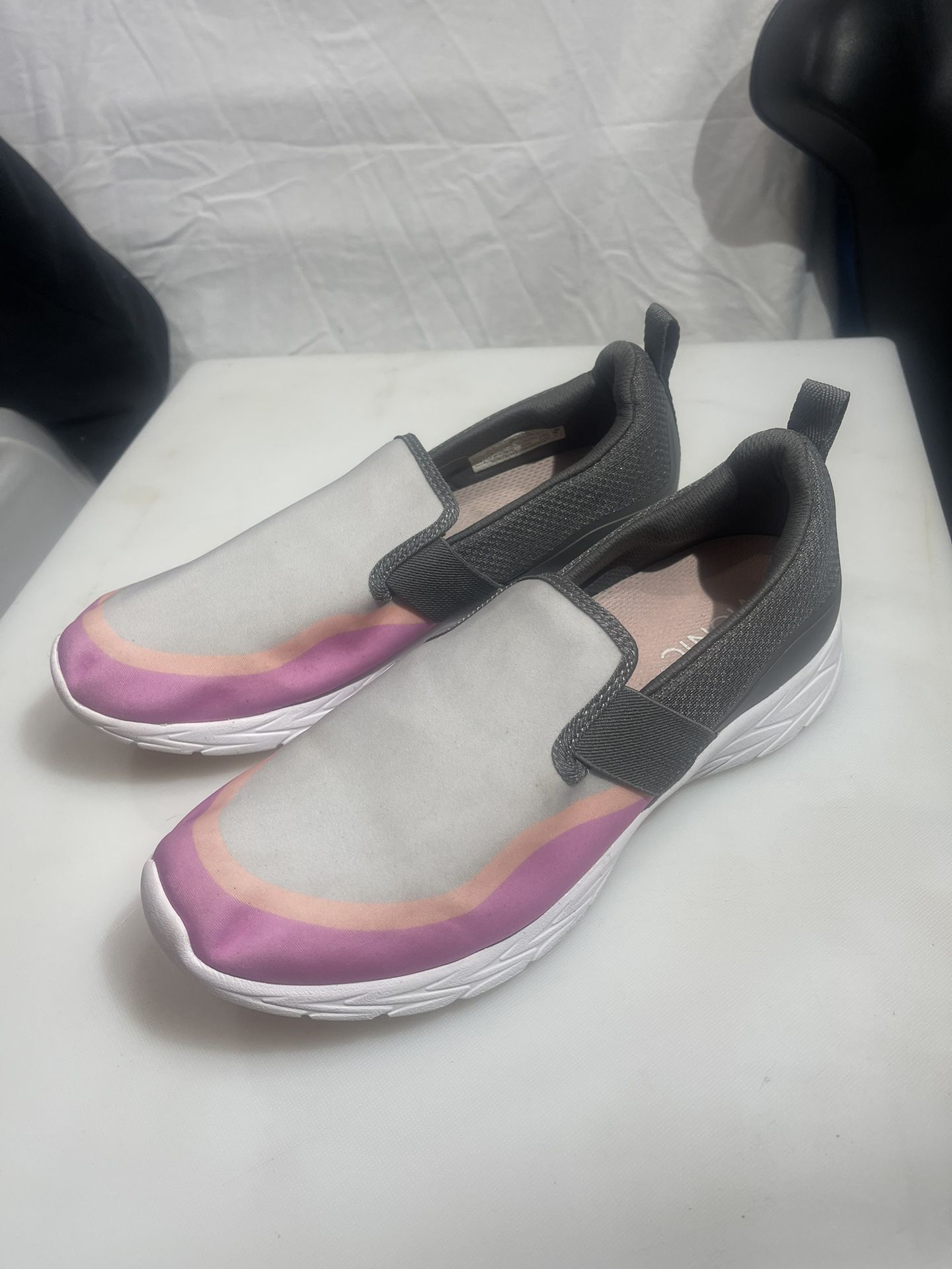 Vionic Brisk Nalia Slip-On Walking Shoes Women's Grey Pink Size 9.5 Wide