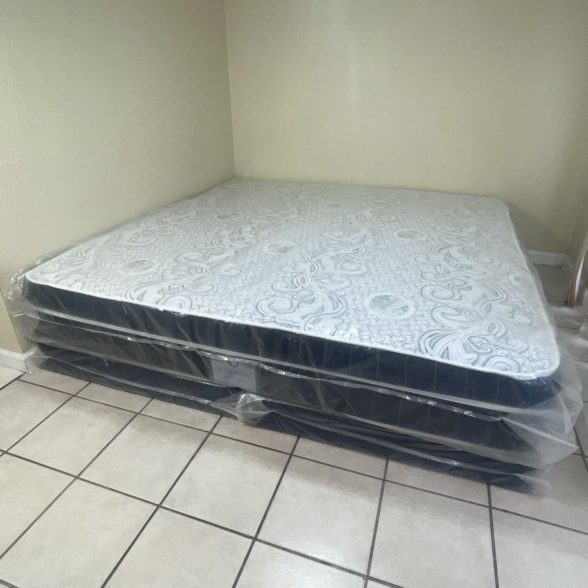 New 12 Inch King Pillowtop Mattress Set FREE SAME DAY DELIVERY