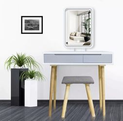 ❤️BRAND NEW MAKEUP VANITY TABLESET W LIGHT MIRROR & STÖÖL