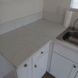 Bulgari culcutta gold vein marble top
