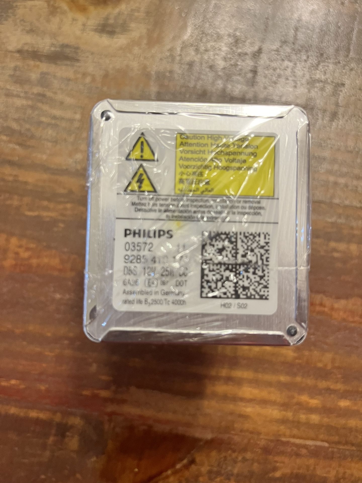 Philips D5S headlight bulb