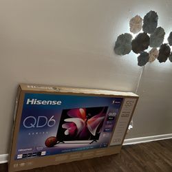 Brand New-Hisense 55” - QD6 Series - 4K UHD QLED LCD TV