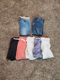 Boys 5t/5 pants and shorts