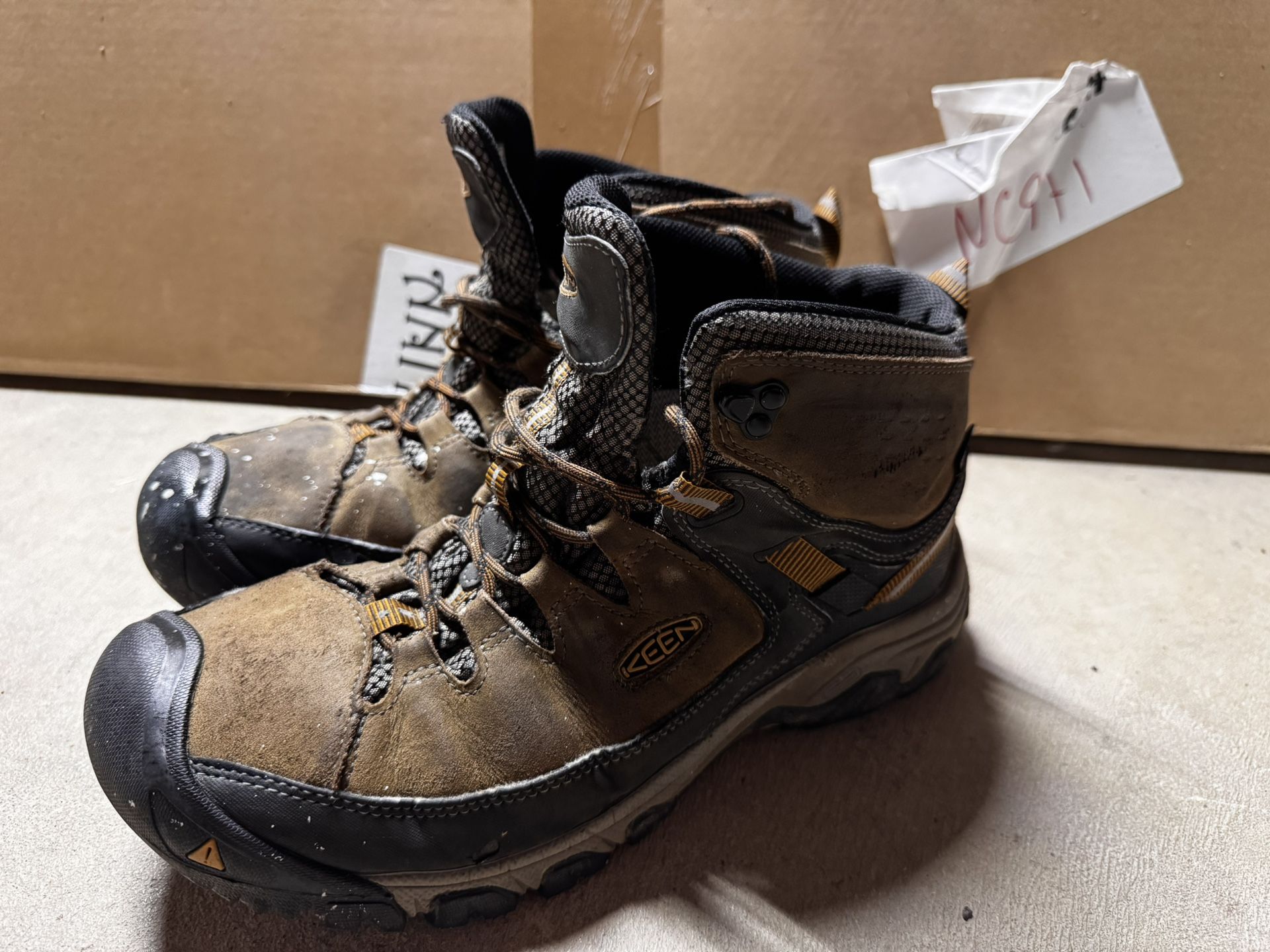 Keen Boots 11.5 Wide