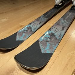 Nordica Women Skis With Bindings - 162cm