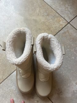 Magellan Outdoors Women's Snow Boots