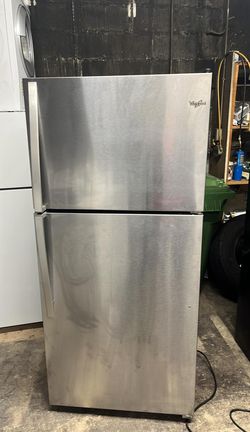 Whirlpool Top Mount Fridge – Adjustable Shelves