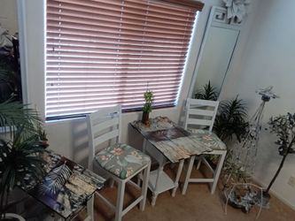Multi-piece coffee Nook
