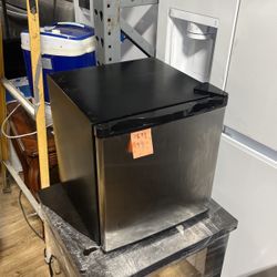 Listed Mini Freezer