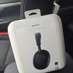 Sony WH-1000XM6 Black Noir brand new
