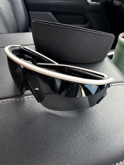 Mega glasses