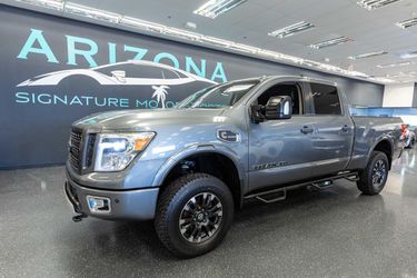 2017 Nissan TITAN XD