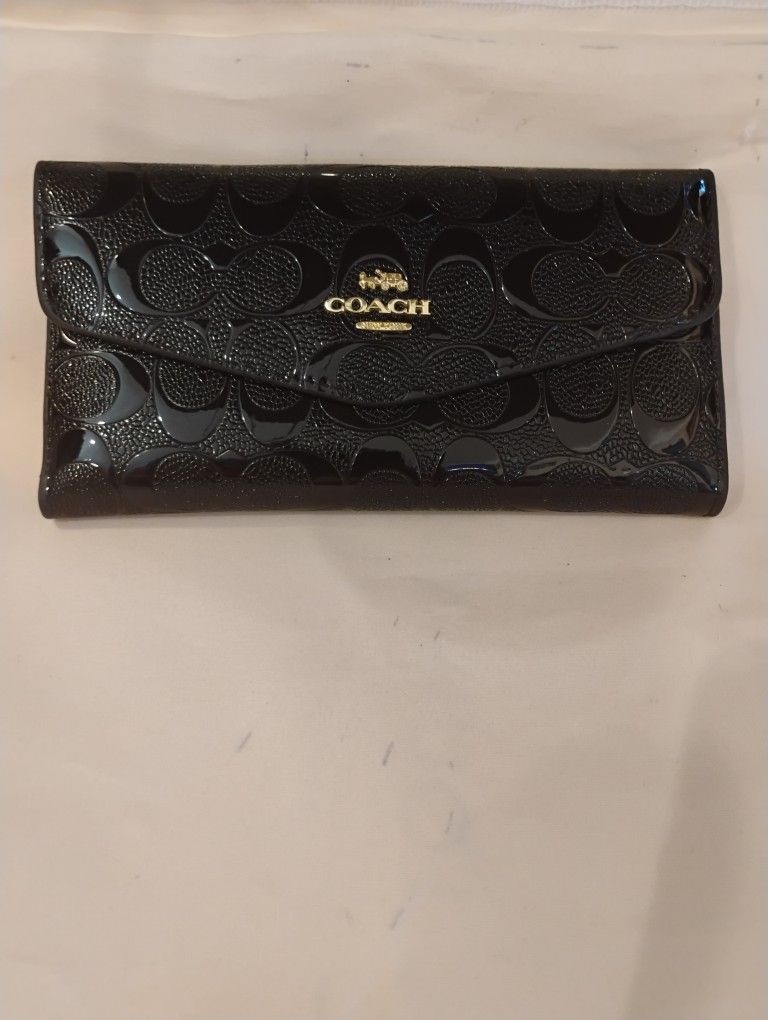Pre-owned Wallet Not Used No Tag New