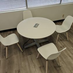 Round Table + 4 Chairs with Power Outlet