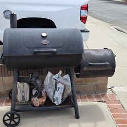 Char griller professional smoker