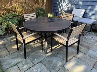 Outdoor Table and Chairs