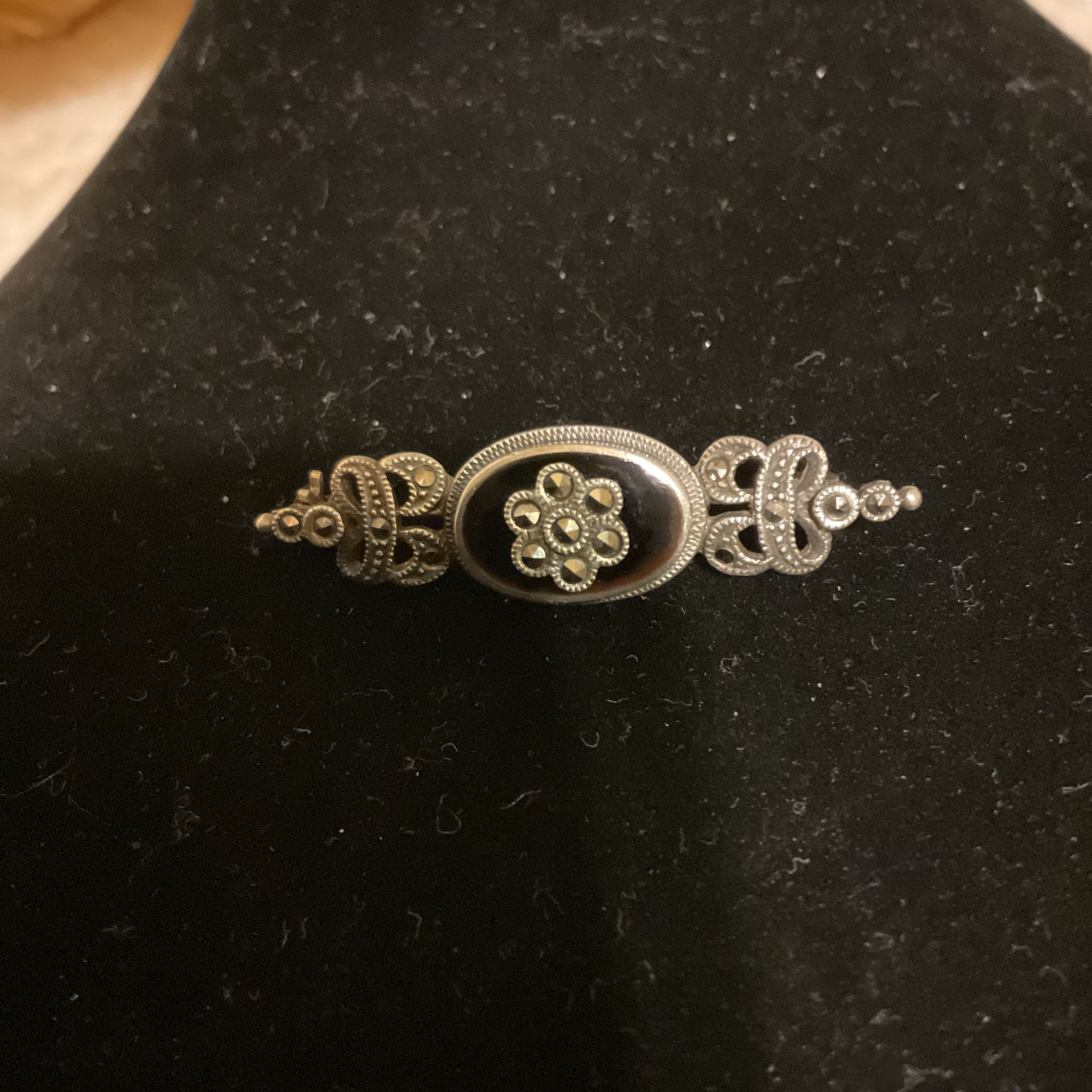 Vintage Sterling Silver With Onyx And Crystals Brooch 