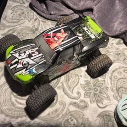 1/10 Hobby Grade RC Off-Road Buggy – Runs – Remote + Battery (No Charger) 