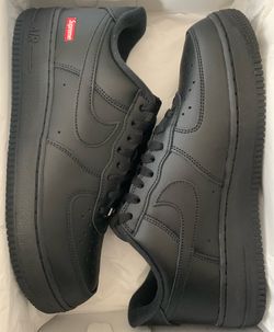Supreme x Nike Air Force 1 Low  Black Size 9.5