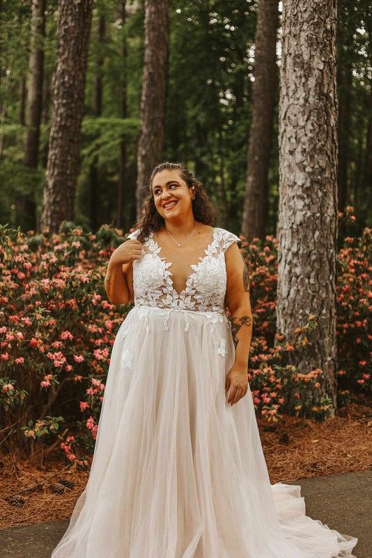 Davids Bridal Wedding Gown