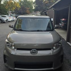 Toyota Scion 2013