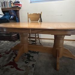 Large Oval kitchen Table
