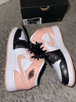 Jordan 1 Mid Size Youth Kids (GS) Size 5