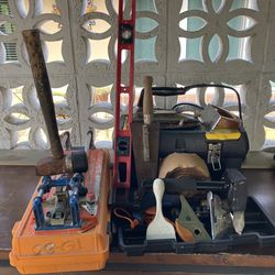 Wet vac 16 gal Various flooring installation tools