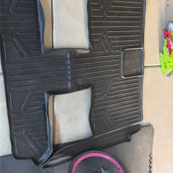2019 Dodge Grand Caravan Floor Mats 