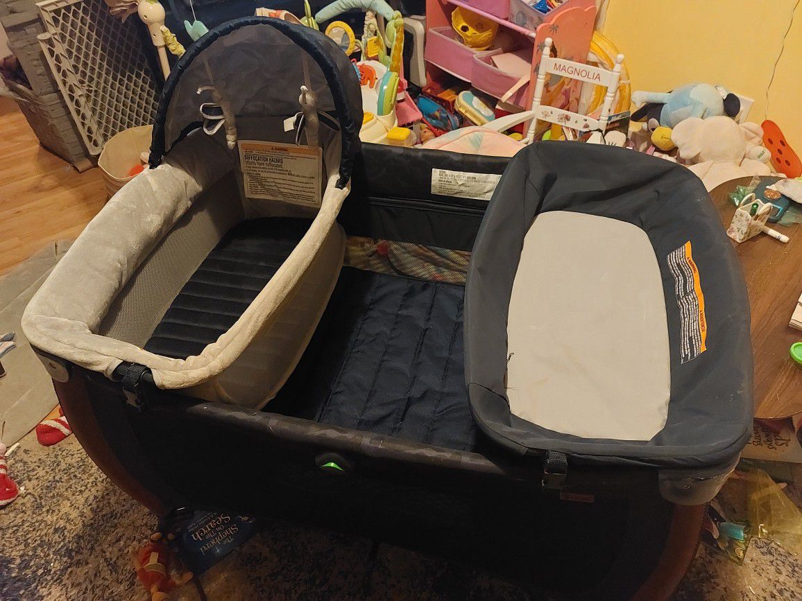 Pack n Play Bassinet Changing Table