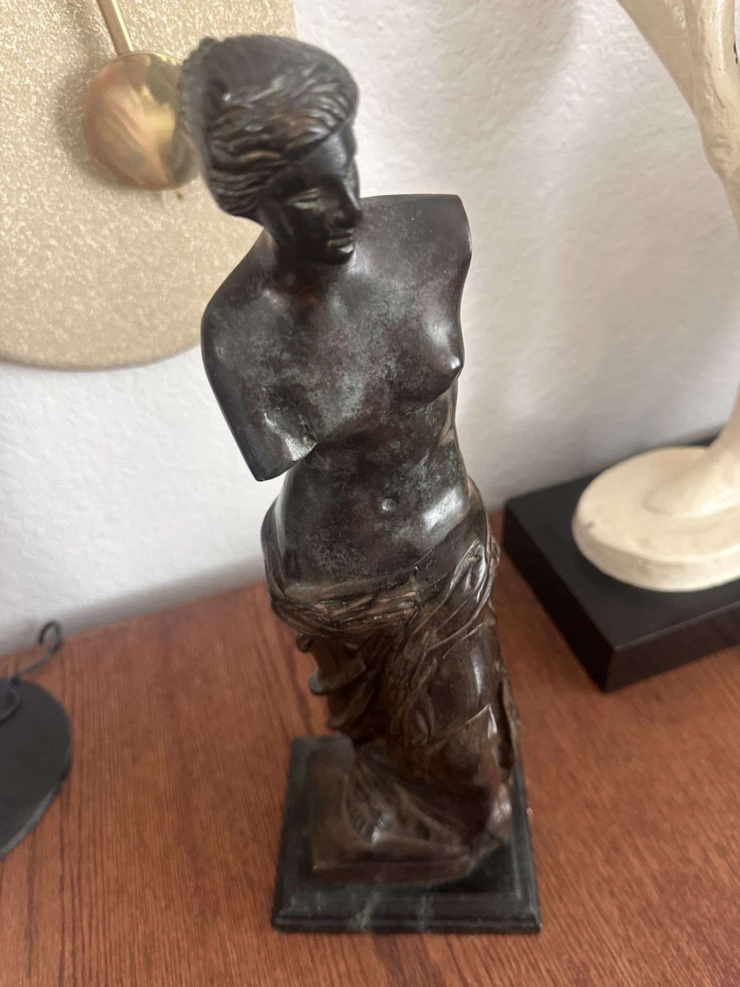 Vinatge Venus de Milo Bronze with black malmor base 16" inches
