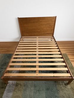 West Elm Mid-Century Bed – Queen, Acorn