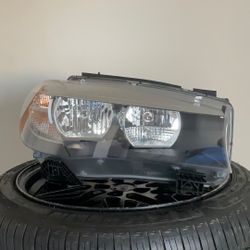 2014-2018 BMW X5 Headlight Passenger Side