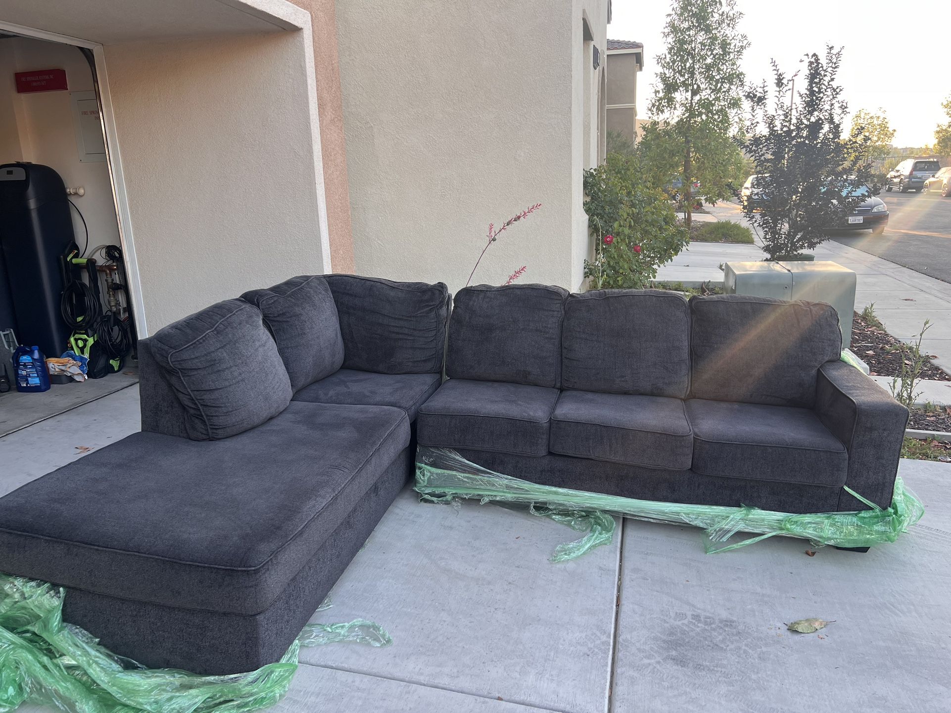 2 Piece Sectional With Chaise