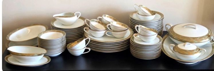 Noritake gold dishware